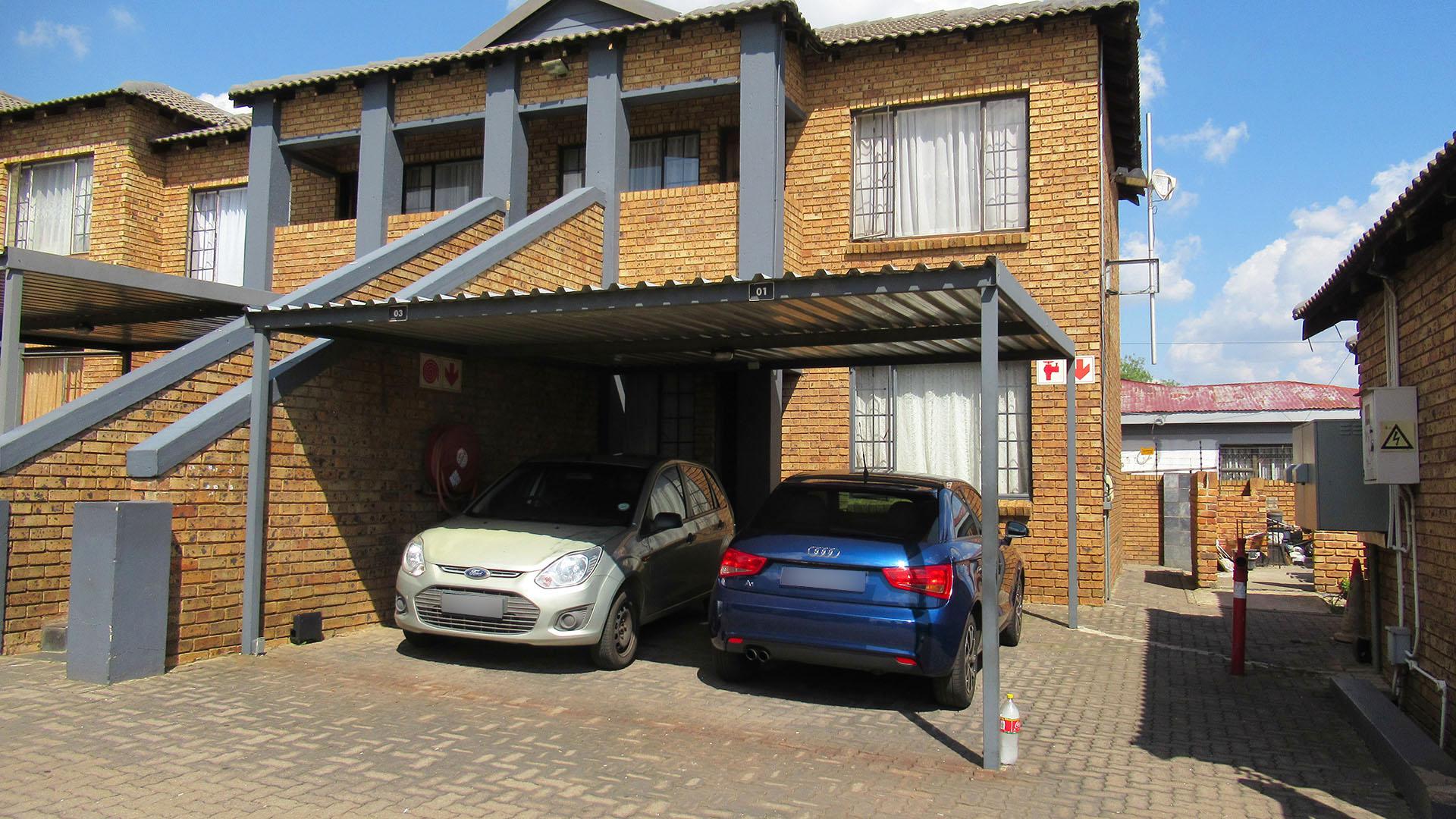 Front View of property in Elspark