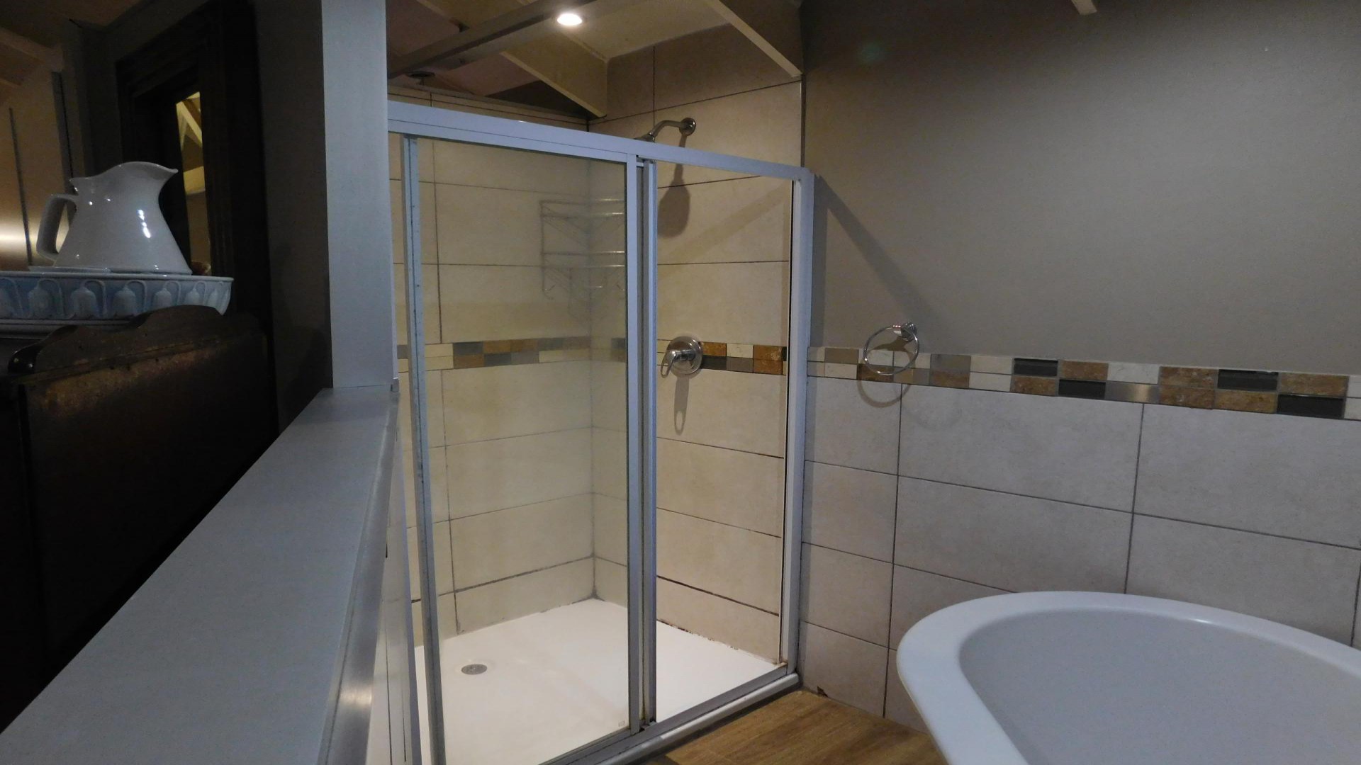 Bathroom 1 of property in Kilner park