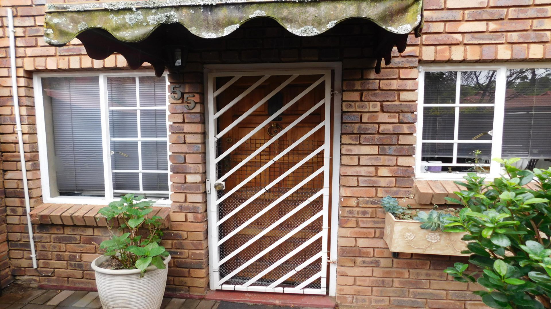 Front View of property in Kilner park