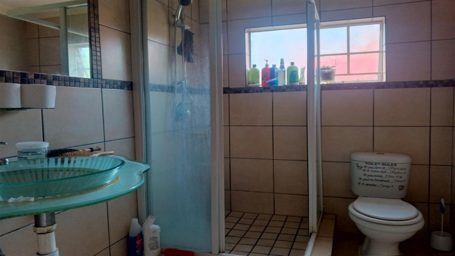 Bathroom 3+ - 2 square meters of property in Kilner park