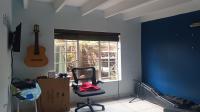 Bed Room 2 - 15 square meters of property in Kilner park