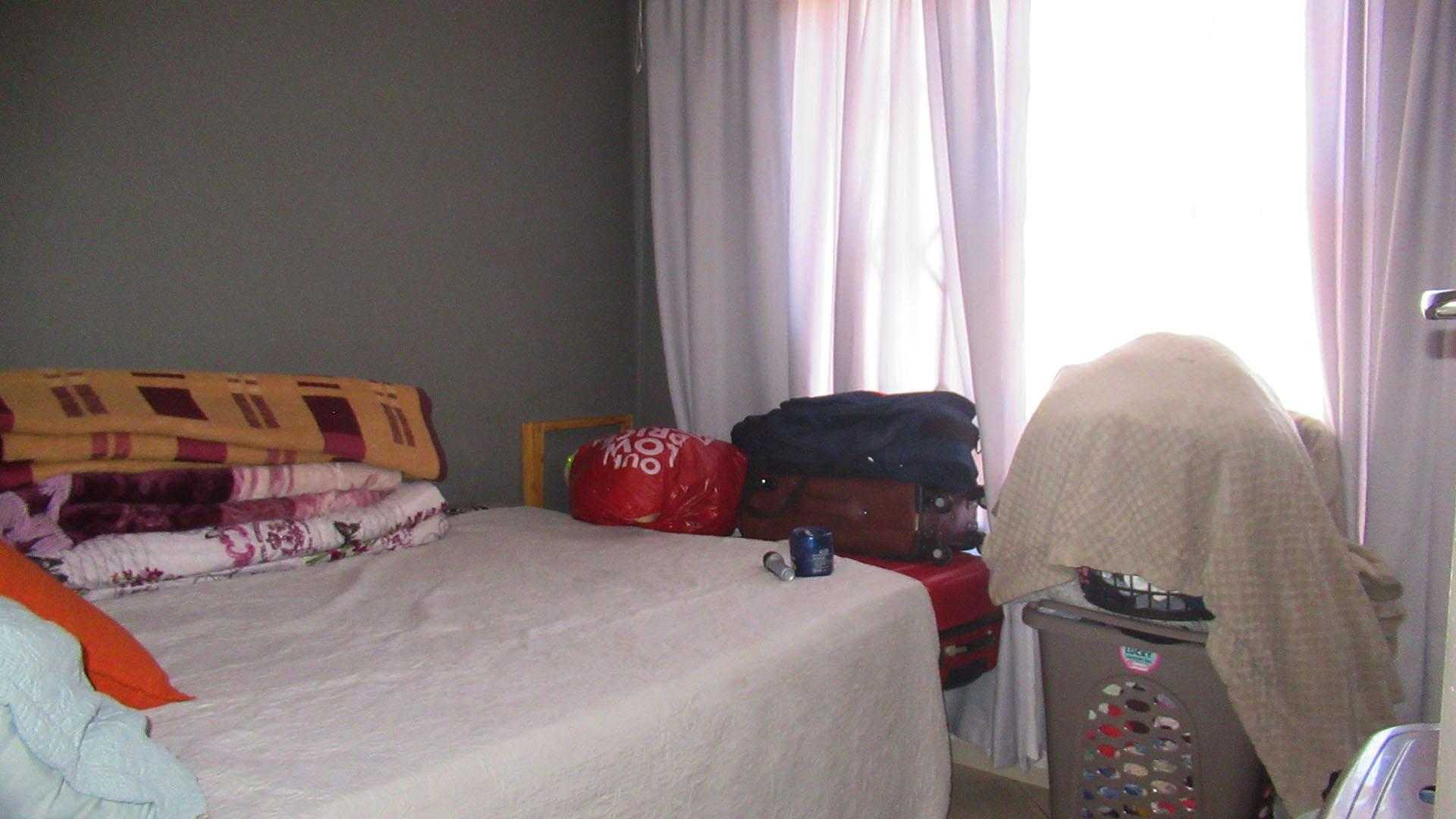 Bed Room 2 - 8 square meters of property in Kagiso