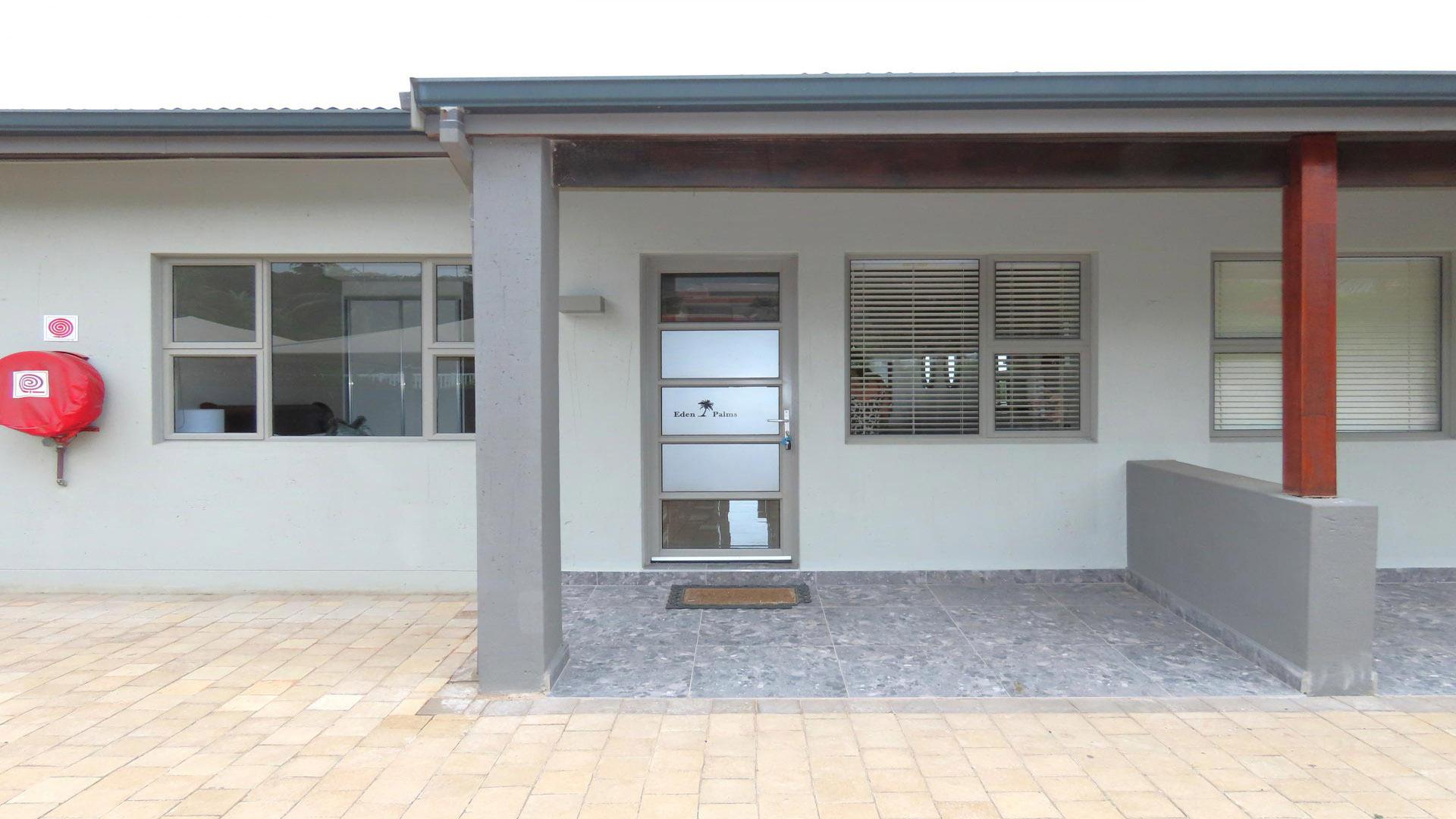 Front View of property in Shakas Rock