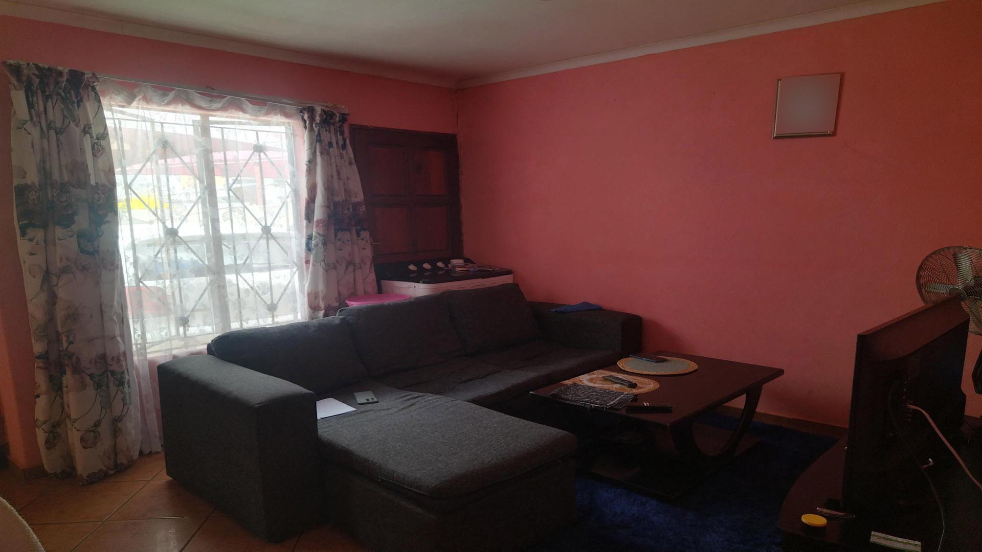 Lounges of property in Soshanguve