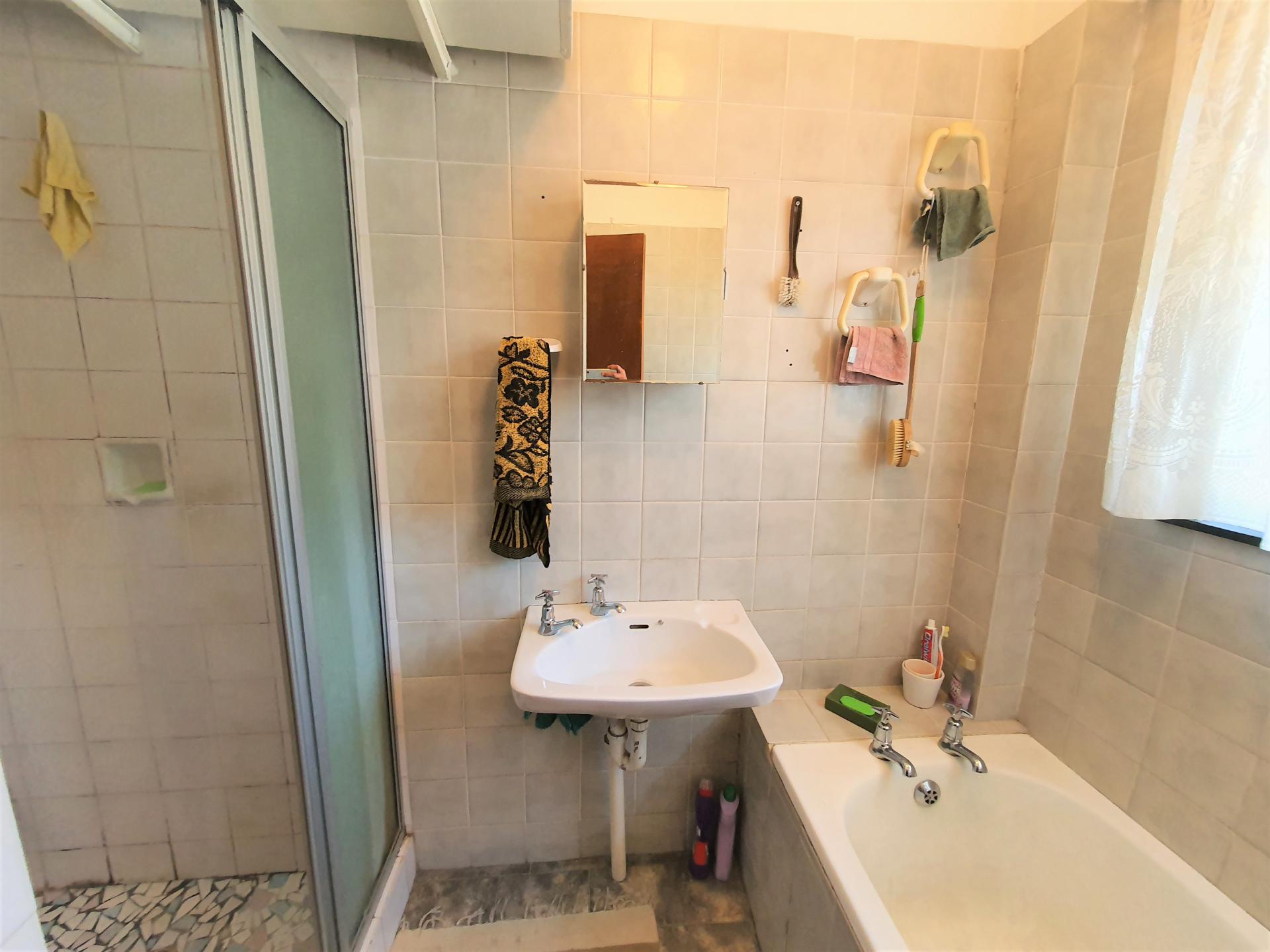  of property in Paarl