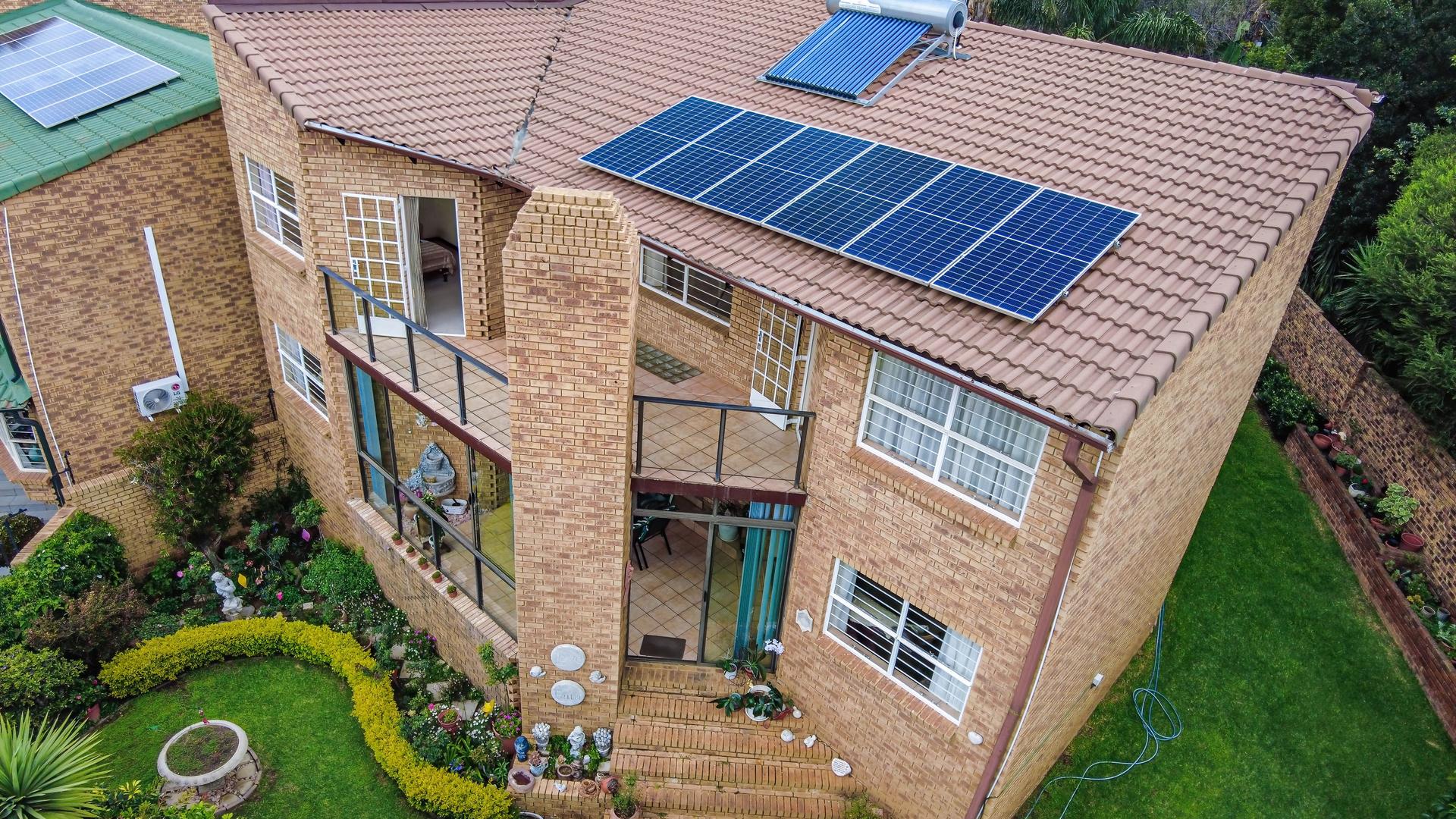  of property in Moreletapark