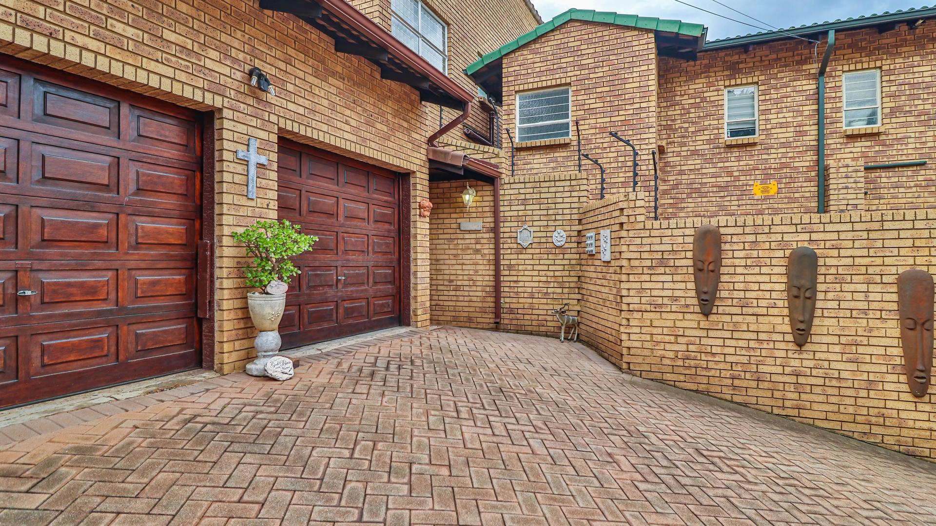  of property in Moreletapark