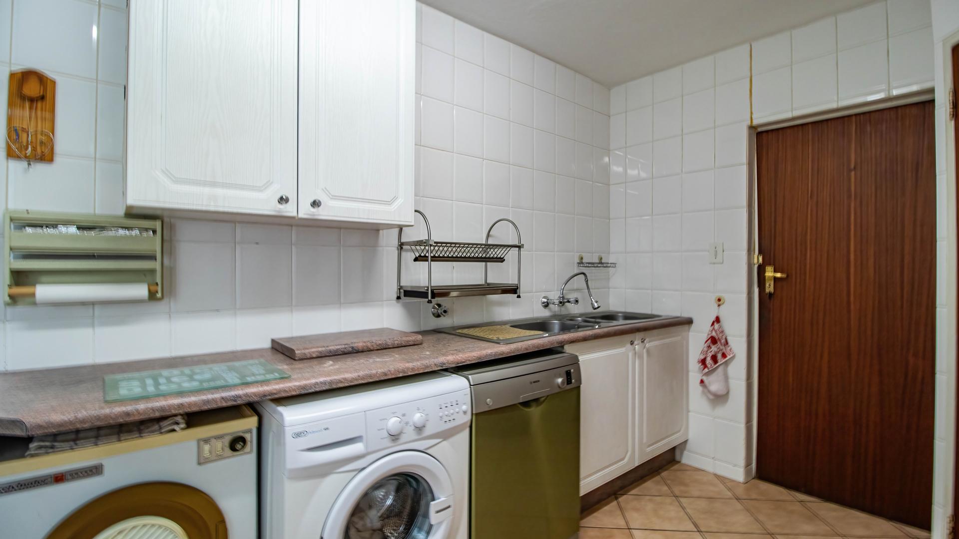  of property in Moreletapark