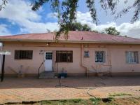  of property in Oudtshoorn