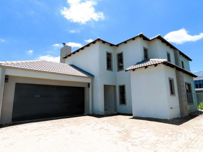 4 Bedroom Simplex for Sale For Sale in Derdepoortpark - MR701606