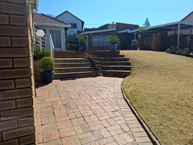 4 Bedroom House for Sale For Sale in Alan Manor - MR701617