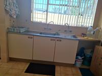  of property in Alan Manor