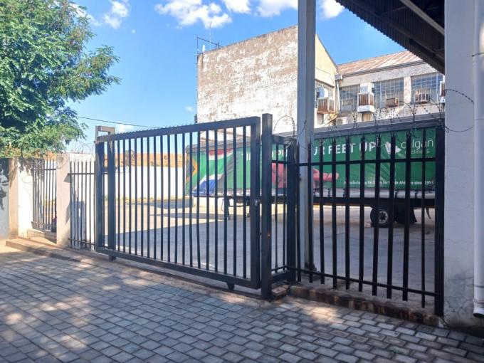 Commercial to Rent in Village Deep - Property to rent - MR701627