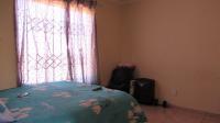 Bed Room 1 - 11 square meters of property in Protea Glen