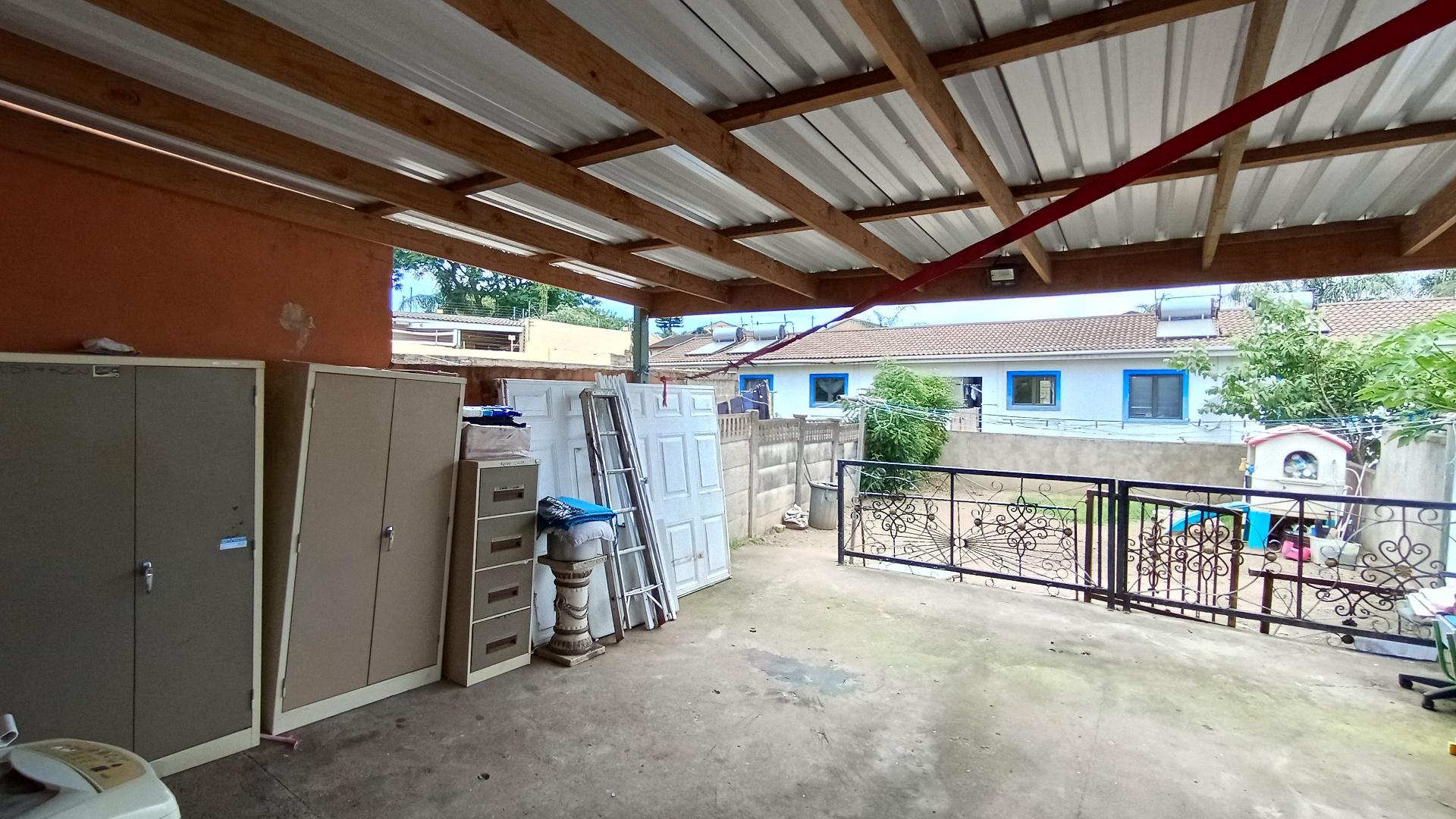 Patio - 32 square meters of property in Sunford