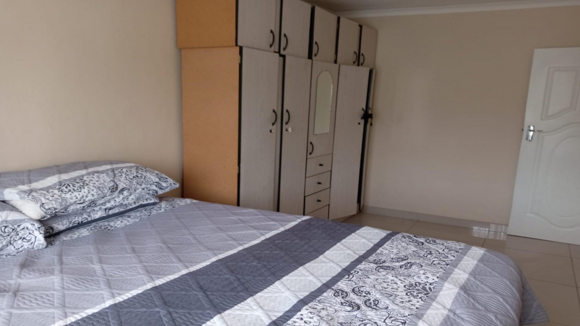 Bed Room 2 - 13 square meters of property in Sunford