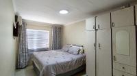 Bed Room 2 - 13 square meters of property in Sunford