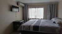 Bed Room 2 - 13 square meters of property in Sunford