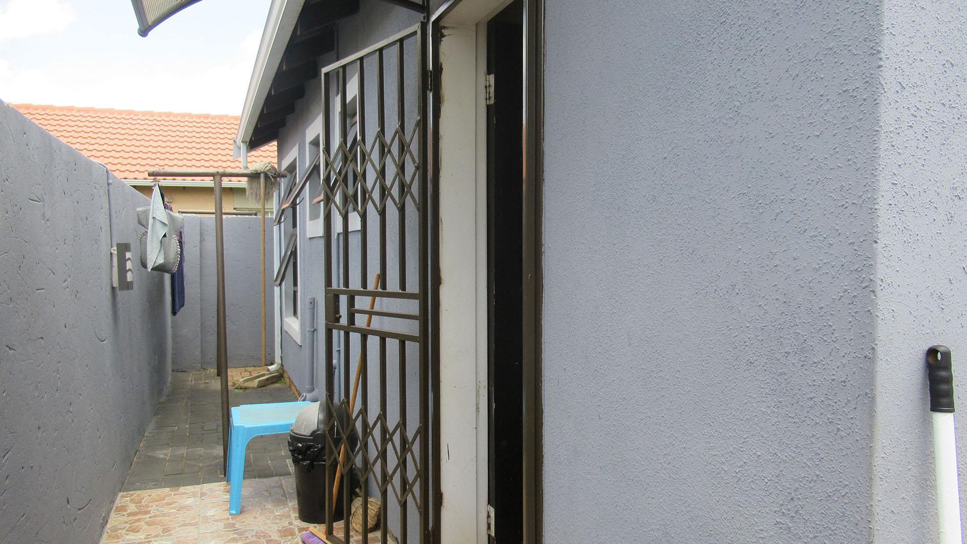 Backyard of property in Savanna City