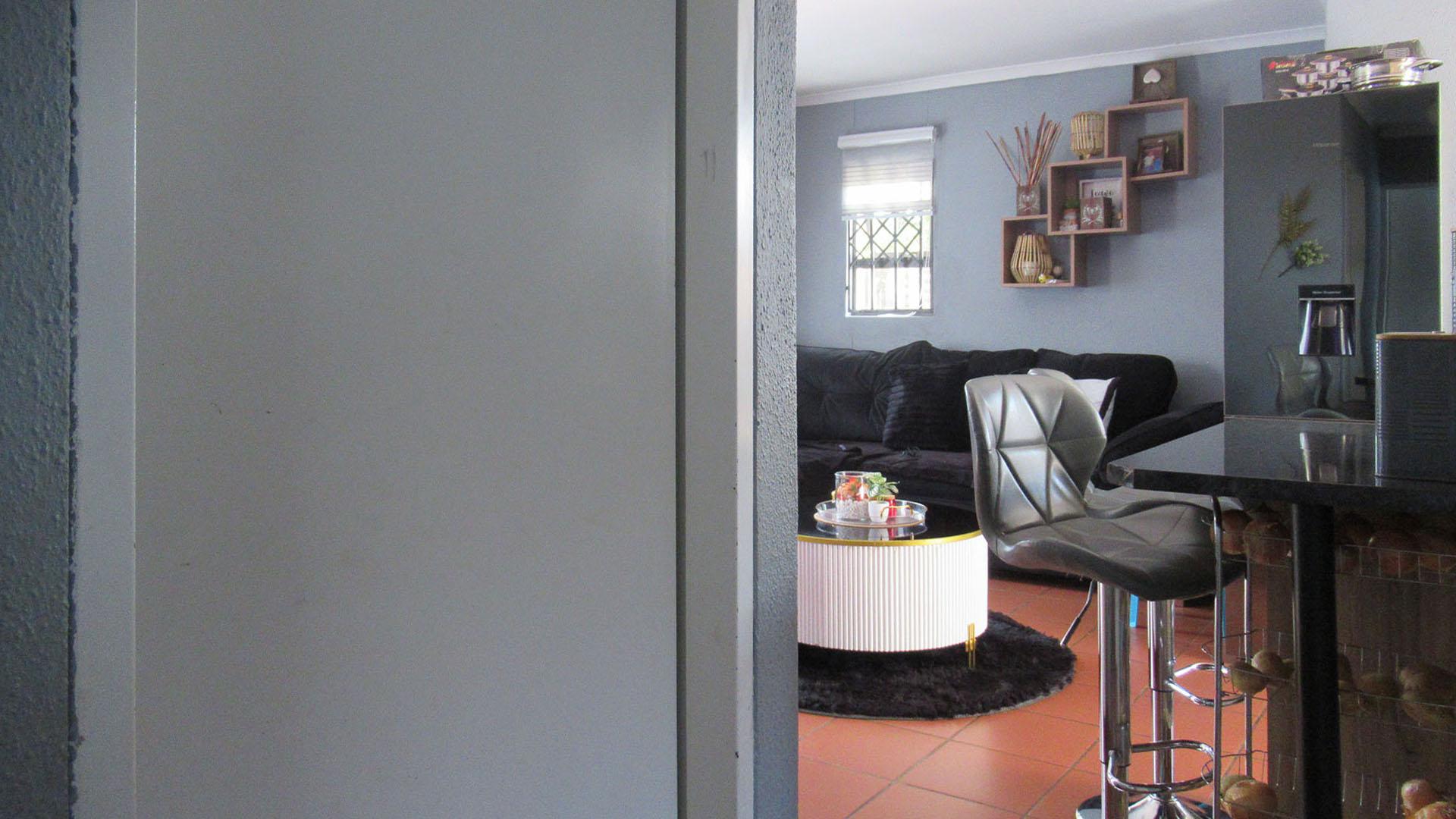 Spaces - 2 square meters of property in Savanna City