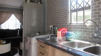 Kitchen - 5 square meters of property in Savanna City