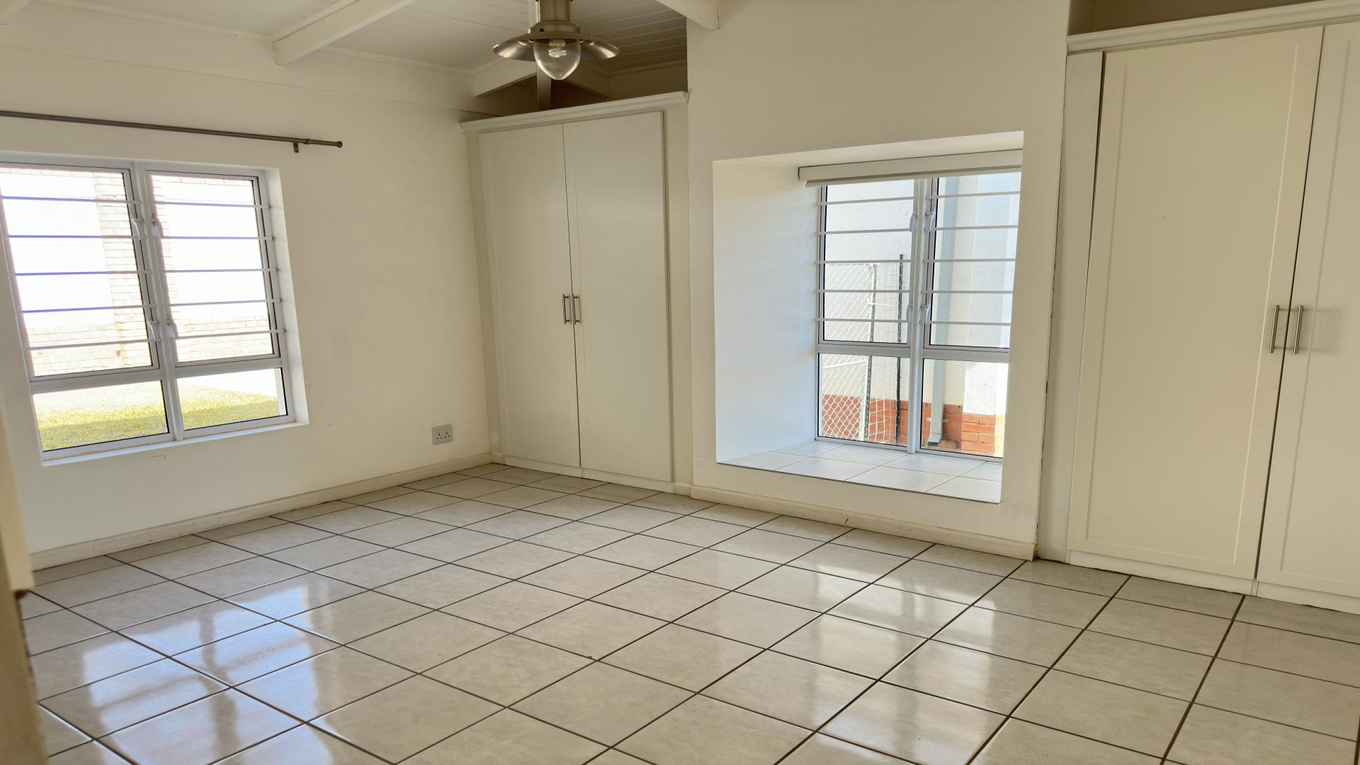 Bed Room 3 of property in Waterkloof