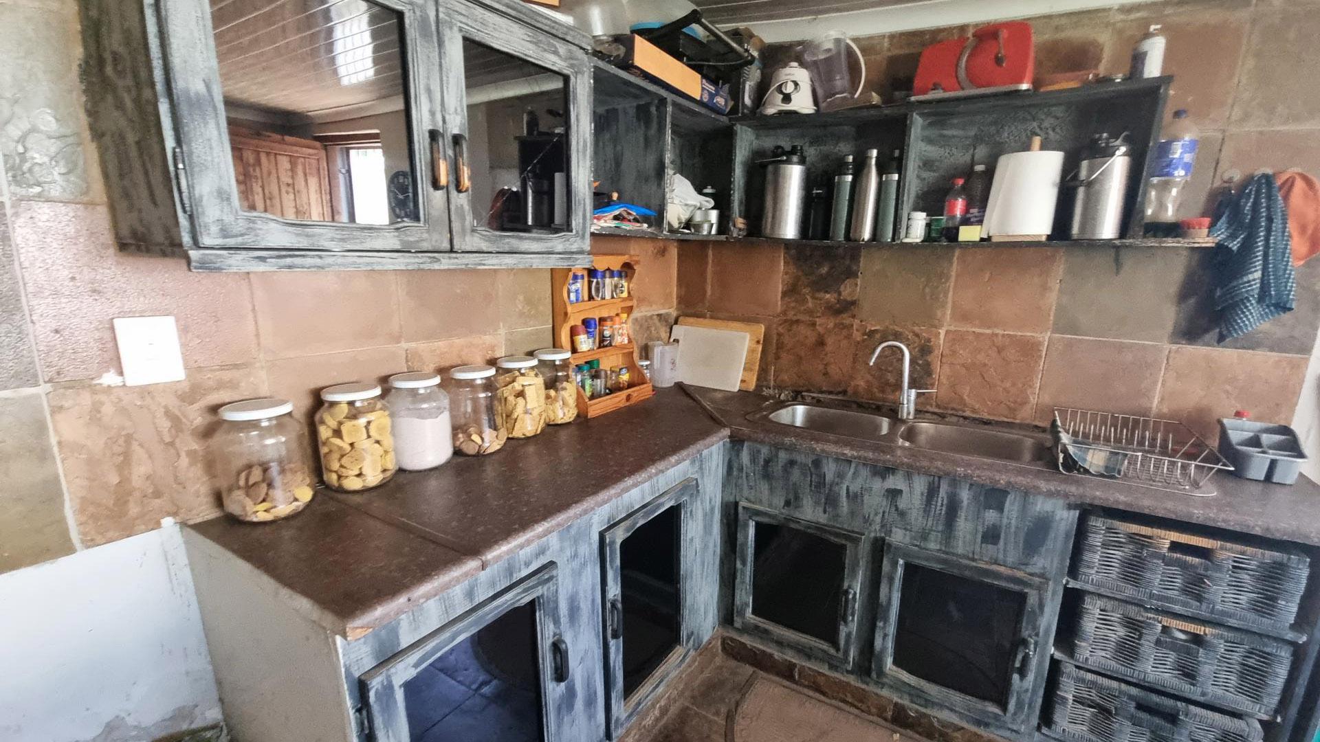 Kitchen of property in Swartruggens