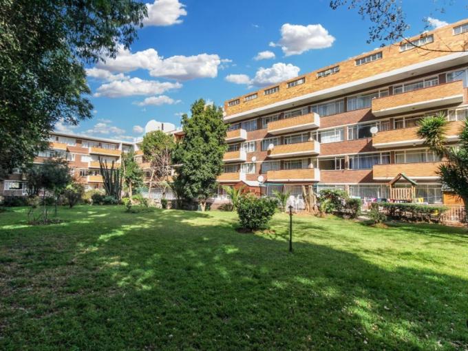 3 Bedroom Apartment for Sale For Sale in Parktown - MR701728