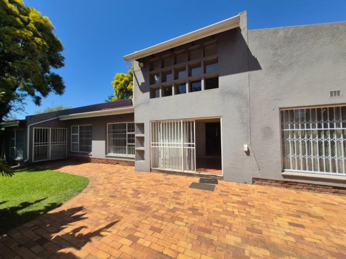 4 Bedroom House for Sale For Sale in Brackenhurst - MR701741