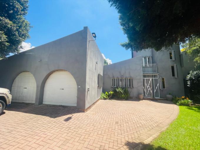 4 Bedroom House for Sale For Sale in Brackenhurst - MR701743