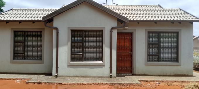 2 Bedroom House for Sale For Sale in Wilfordon - MR701761