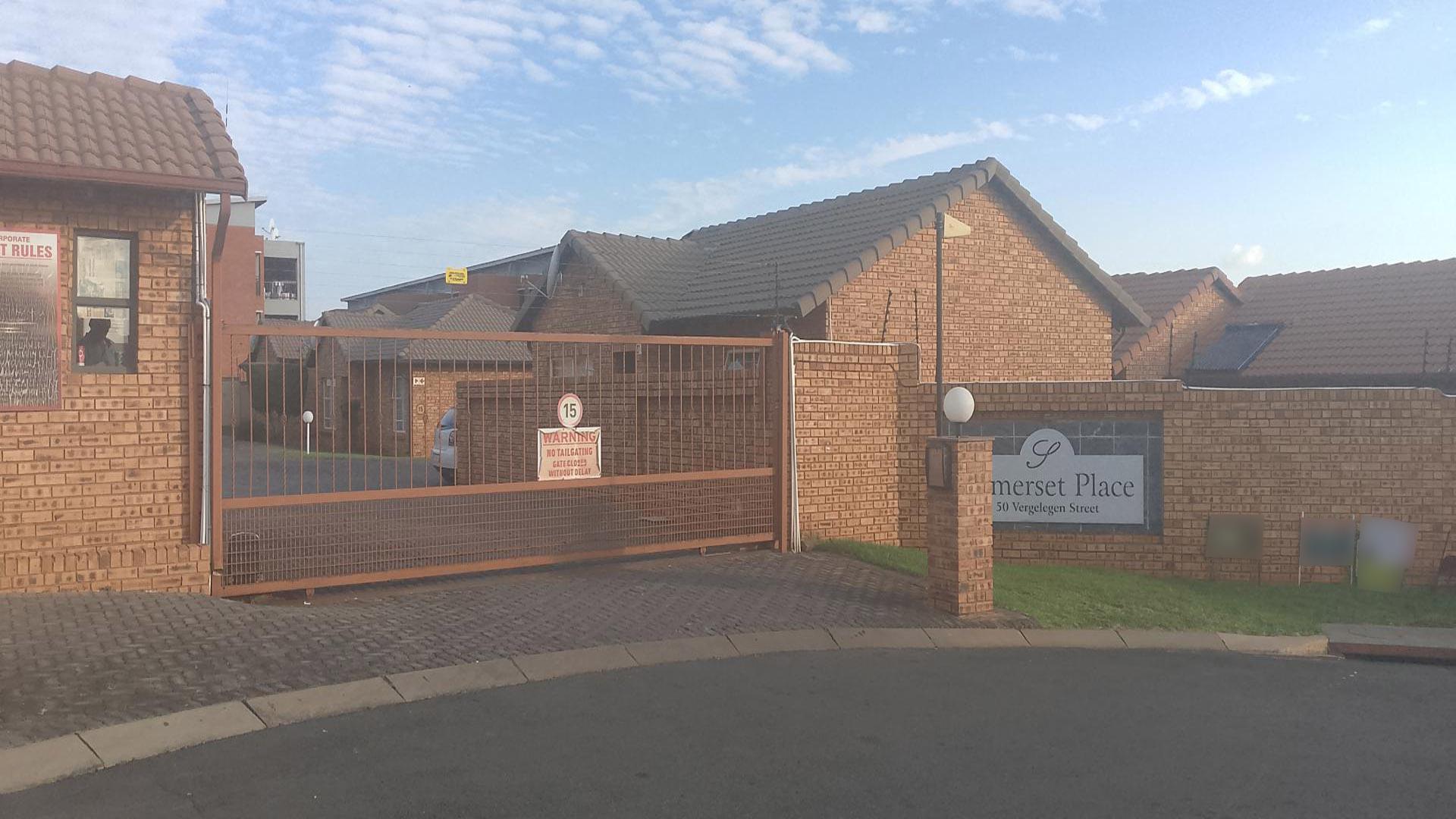 Front View of property in Witpoortjie