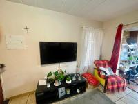  of property in Die Hoewes