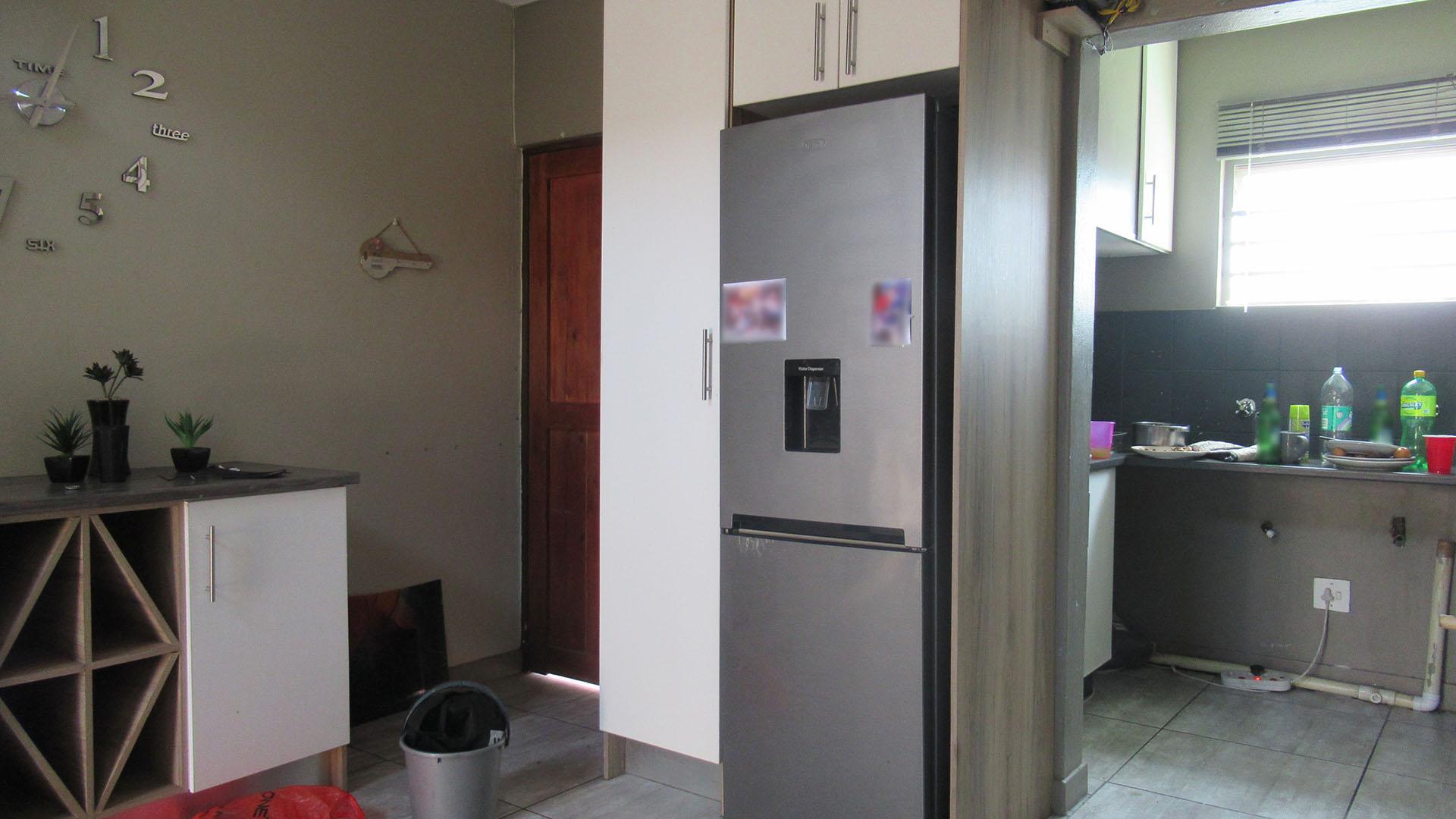 Kitchen - 11 square meters of property in Noordhang