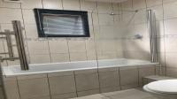 Bathroom 1 of property in Tongaat