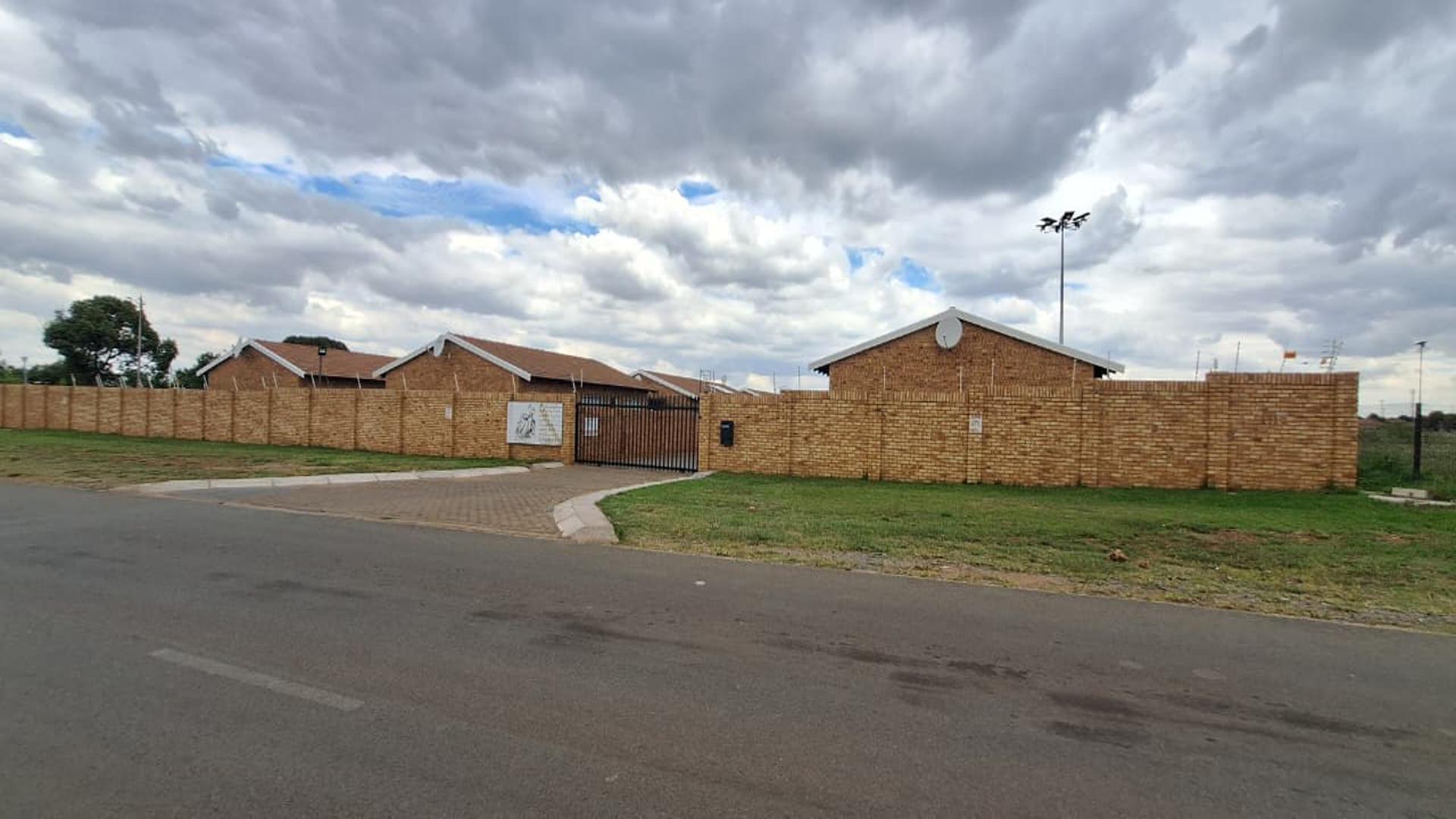 Front View of property in Finsbury