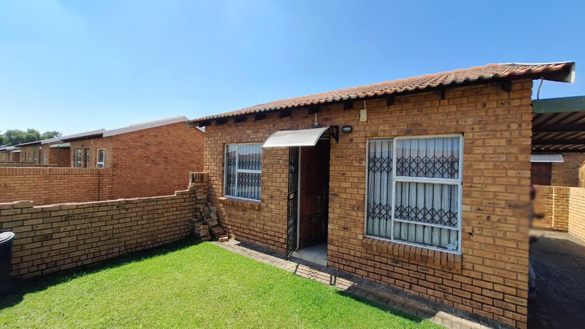 Front View of property in Finsbury