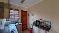Kitchen - 6 square meters of property in Finsbury