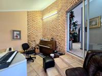  of property in Bendor