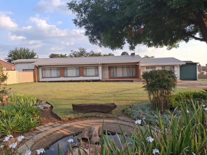 5 Bedroom House for Sale For Sale in Nigel - MR701848