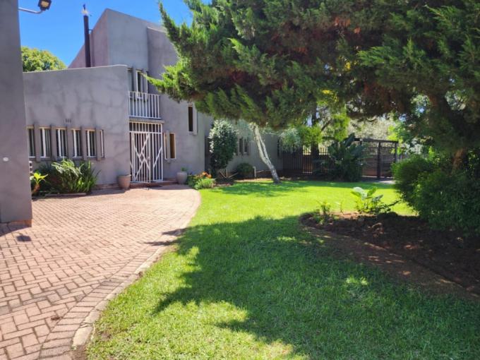 4 Bedroom House for Sale For Sale in Brackenhurst - MR701861