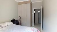 Bed Room 1 - 11 square meters of property in Midridge Park