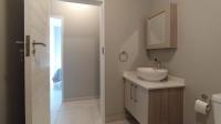 Bathroom 1 - 6 square meters of property in Midridge Park