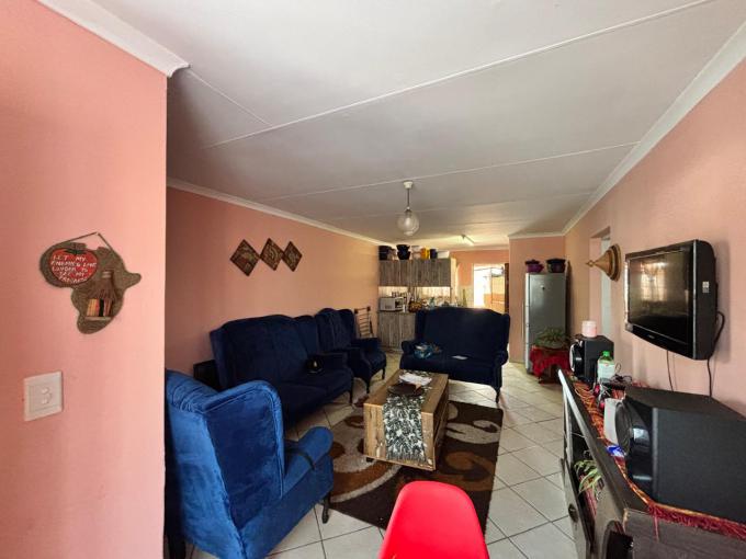2 Bedroom Apartment for Sale For Sale in Parys - MR701881