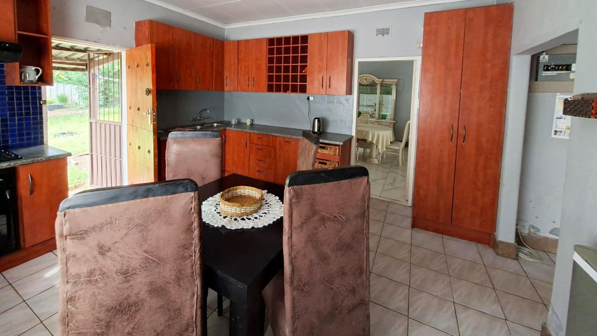 Kitchen of property in Parys