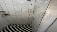 Bathroom 1 of property in Troyeville