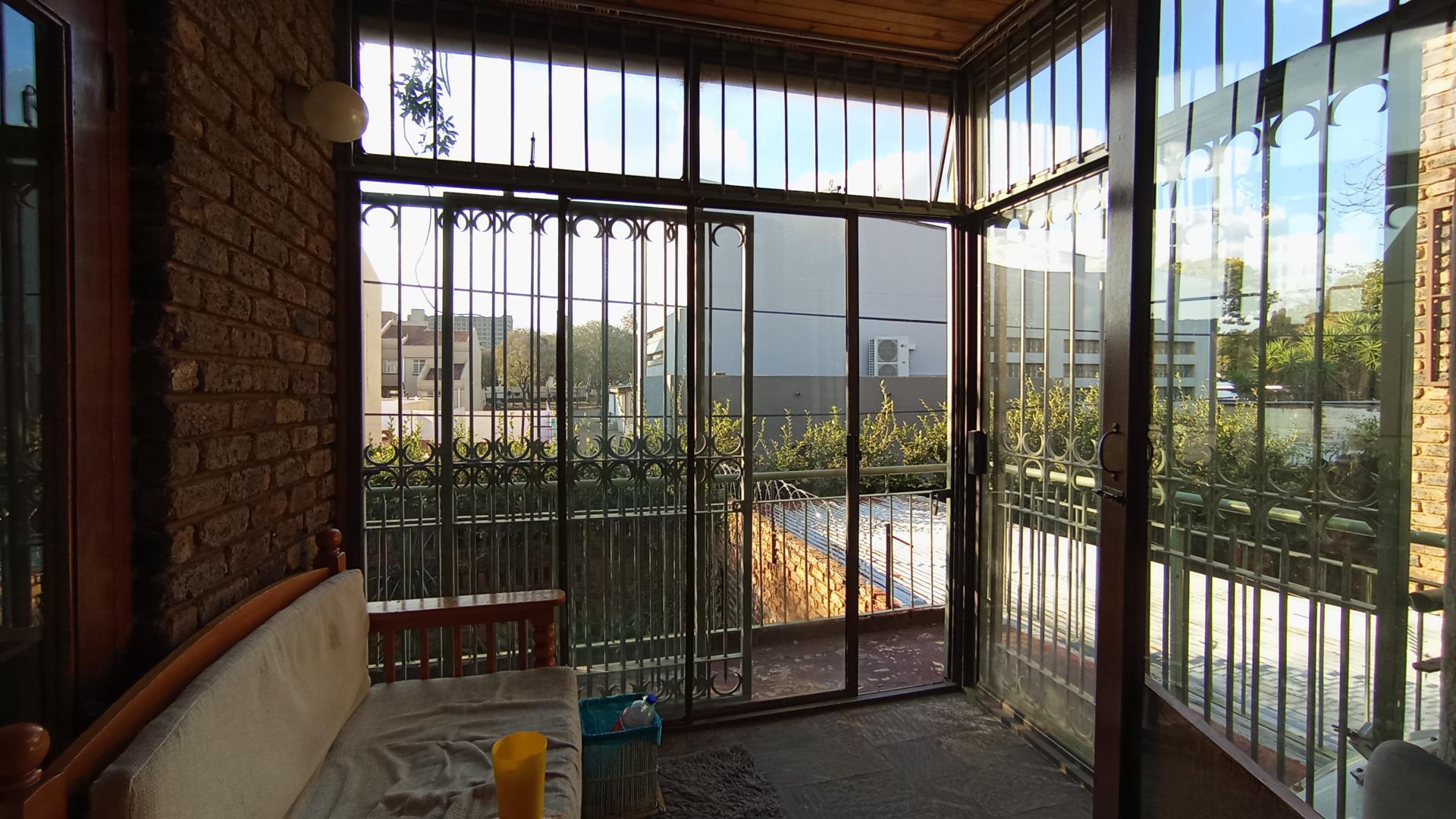 Spaces - 44 square meters of property in Arcadia