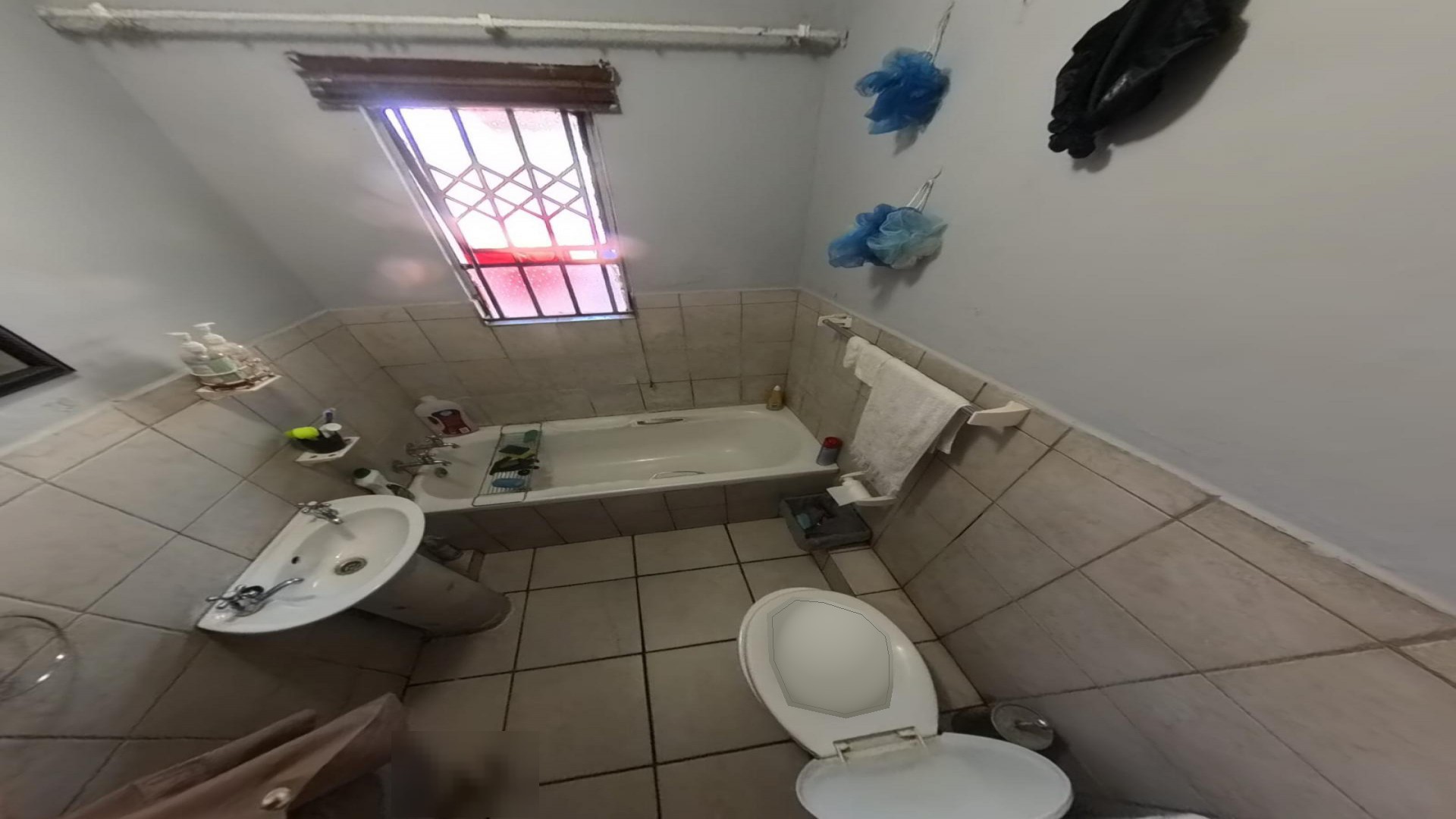 Bathroom 1 of property in Karenpark
