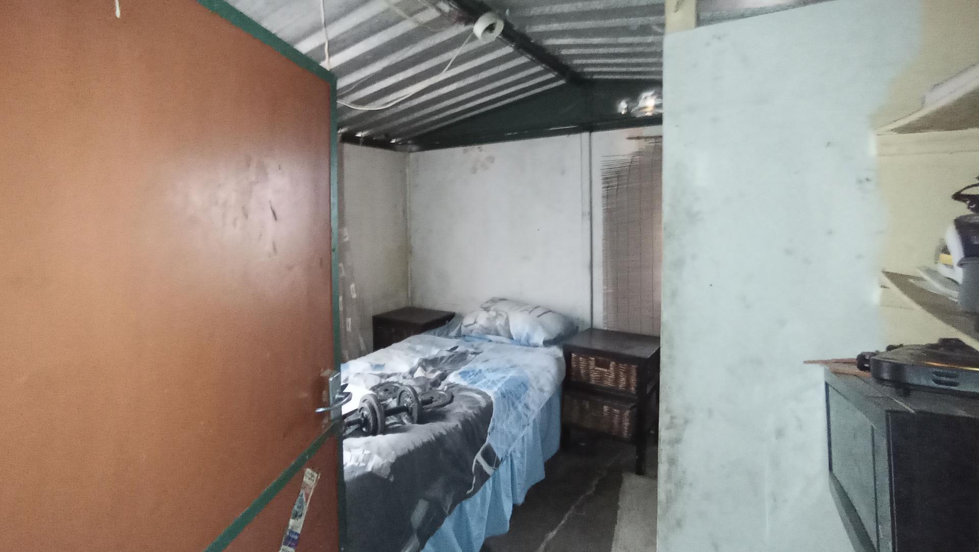 Flatlet - 20 square meters of property in Karenpark