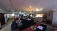 Lounges of property in Karenpark
